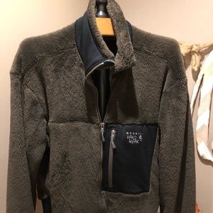 Men’s Mountain Hardware Zip Up Fleece